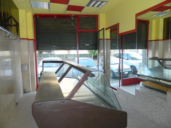 Negozio in Via Roaschia 18, Chieri - Foto 1