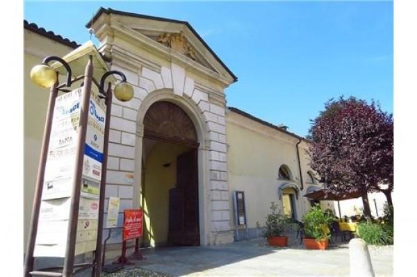 Negozio in Via Palazzo di Città 12, Chieri - Foto 1