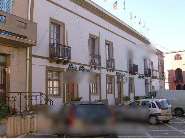 Albergo in Piazza Parrocchia 15, Sant'Antioco - Foto 1